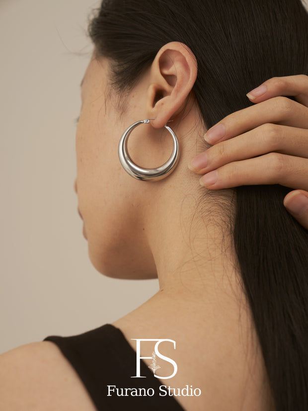 14K Gold Lightweight Hoops