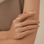 18K Gold Thin Band Ring