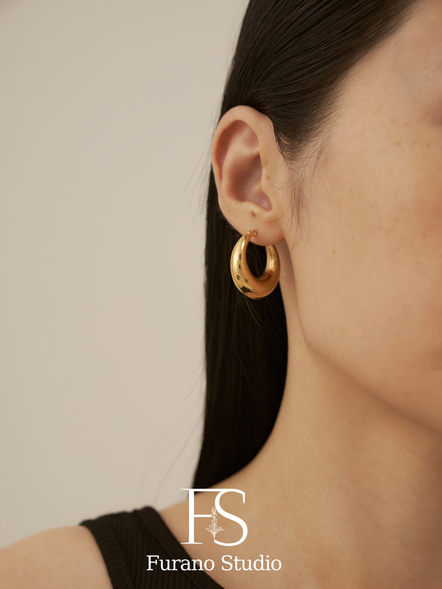 14K Gold Lightweight Hoops