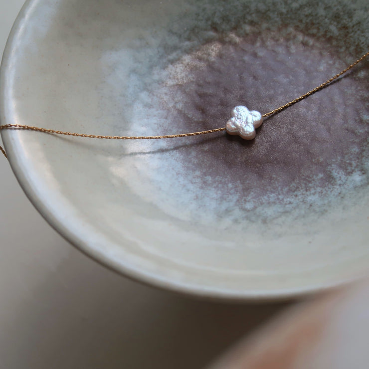 18K Gold Pearl Pendant Necklace