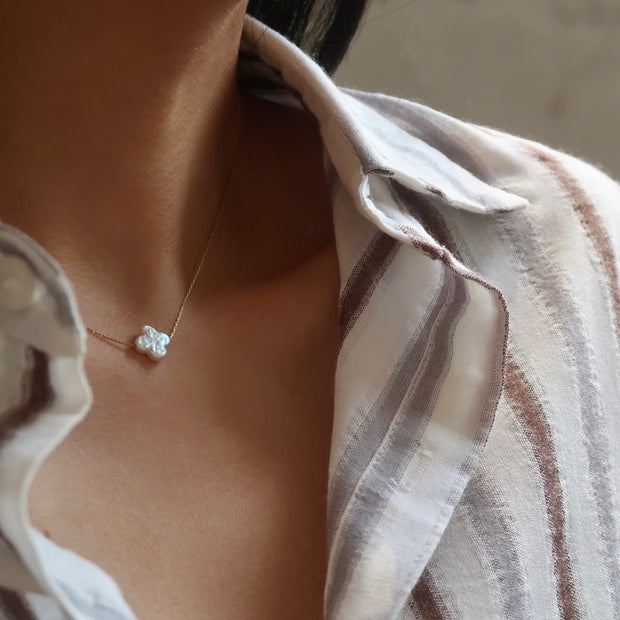 18K Gold Pearl Pendant Necklace