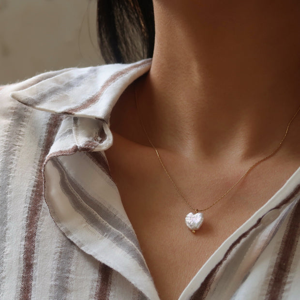 18K Gold Pearl Pendant Necklace