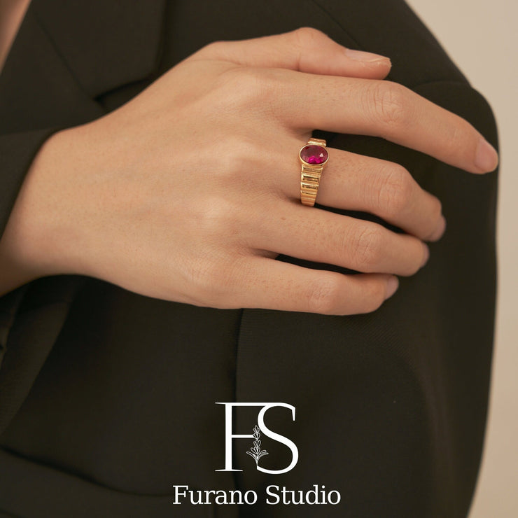 18K Gold Red Ruby Ring