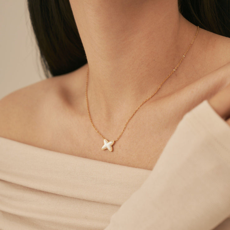 18K Gold Pearl Bow Necklace