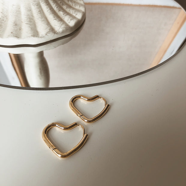 18K Gold Chunky Heart Earrings