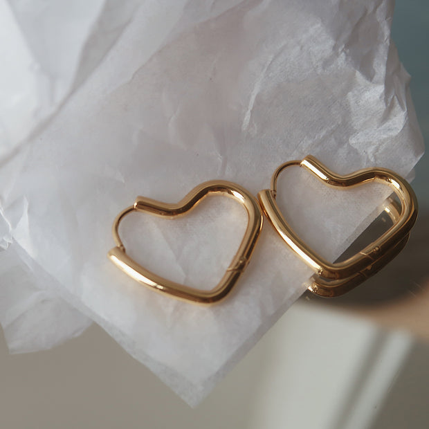 18K Gold Chunky Heart Earrings