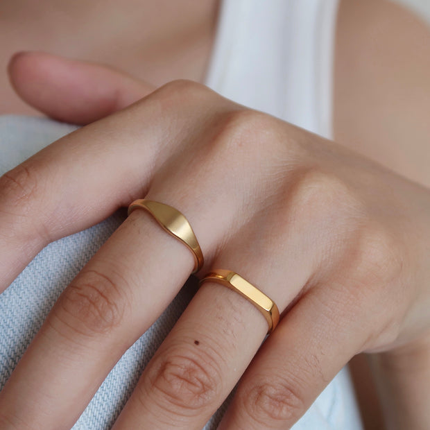 18K Gold Vintage Matte Band Ring