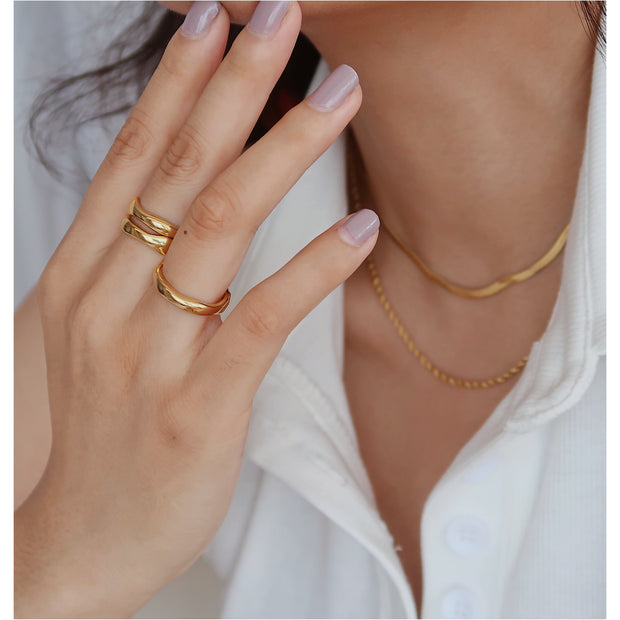 18K Gold Wave Ring