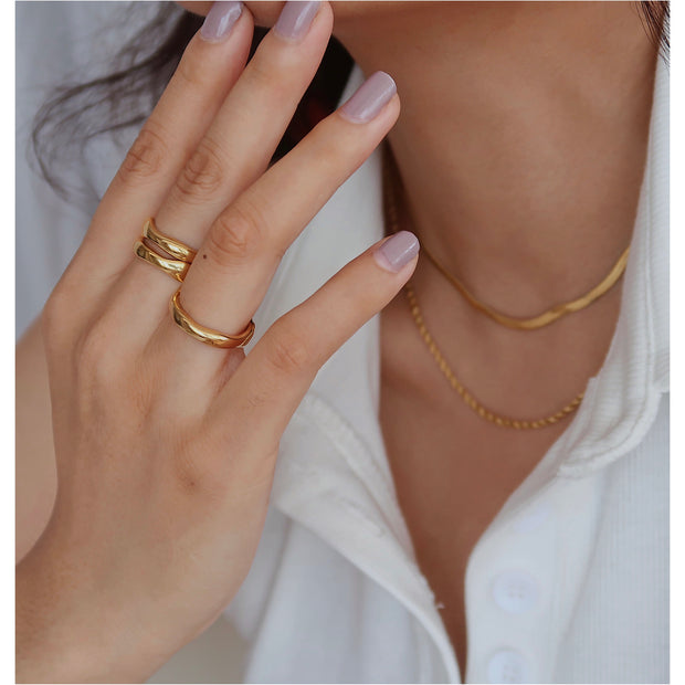 18K Gold Wave Ring