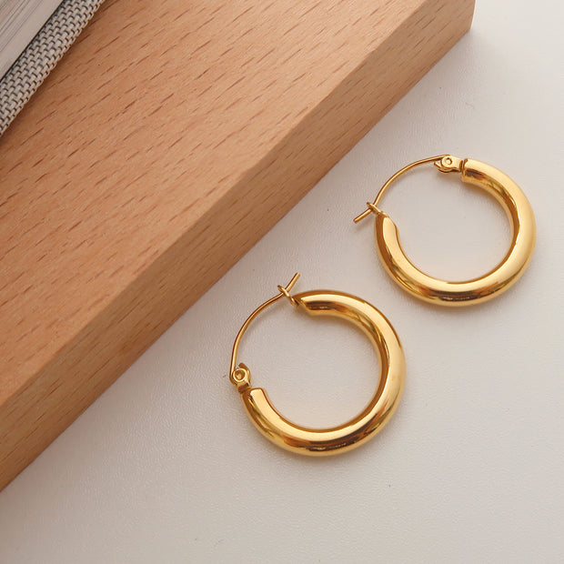 18K Gold Light Hoop Earrings