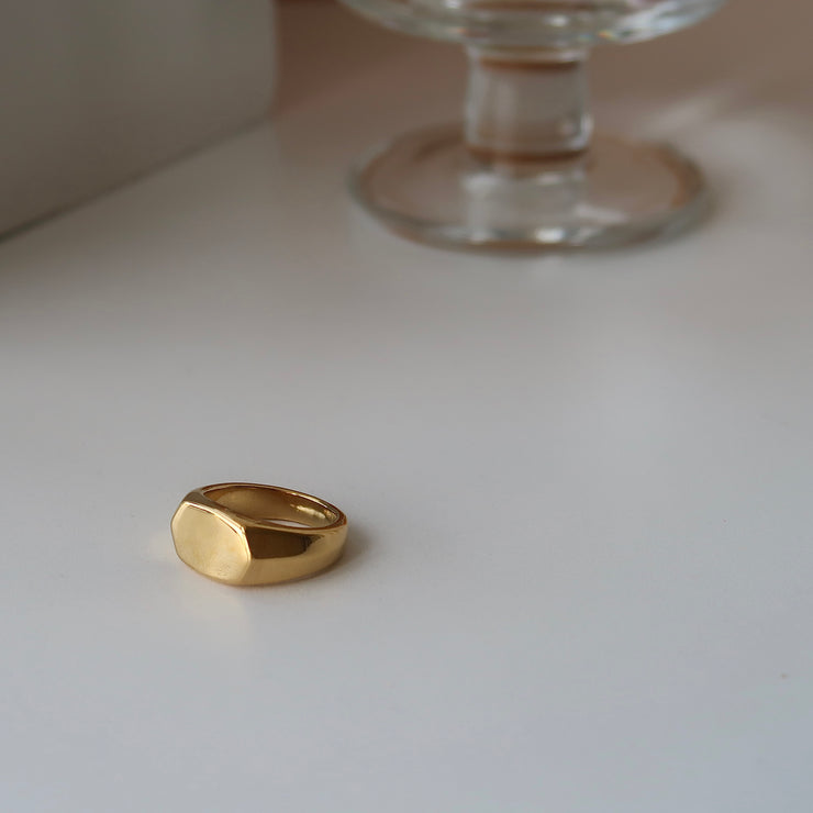 18K Gold Hexagon Ring