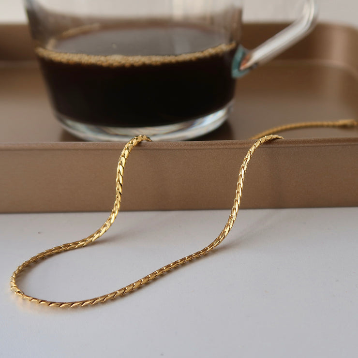 18K Gold Curb Chain Necklace