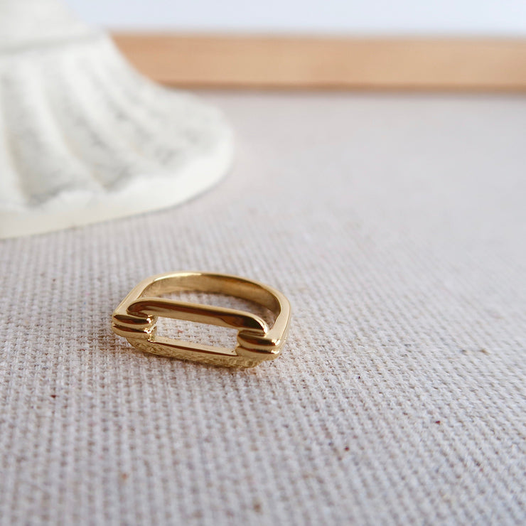 18K Gold Open Clip Ring