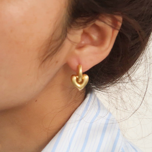 18K Gold Matte Heart Earrings