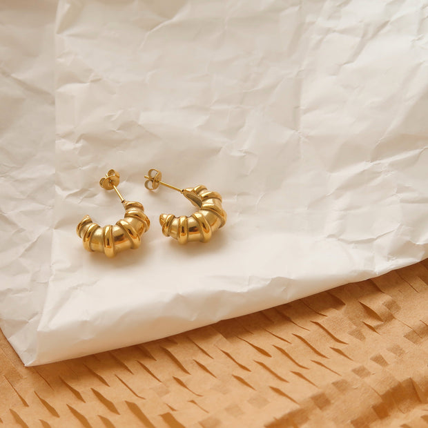 18K Gold Croissant Hoop Earrings