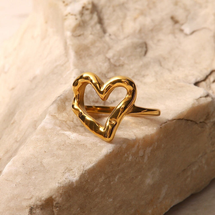 18K Gold Hollow Heart Ring