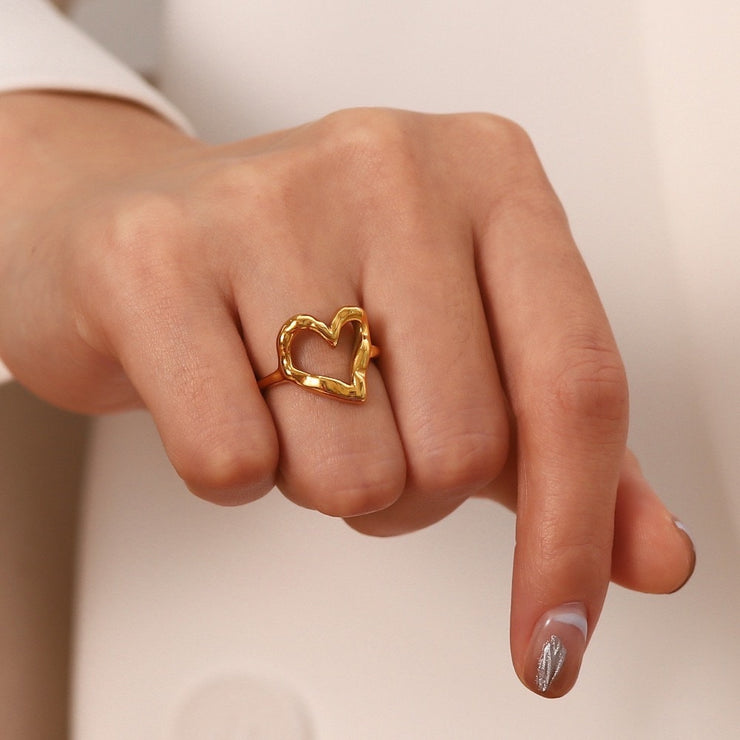 18K Gold Hollow Heart Ring