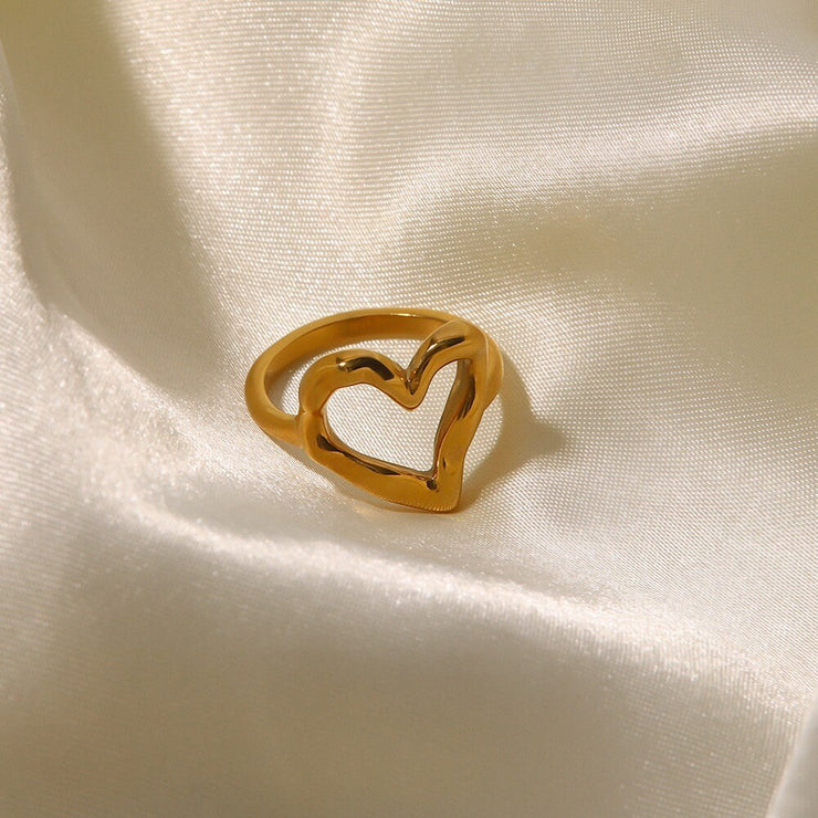 18K Gold Hollow Heart Ring