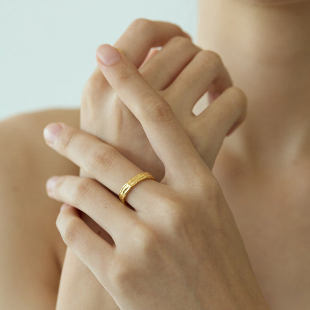 18K Gold Hammered Dome Ring