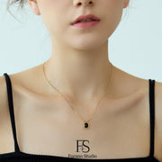 18K Gold Black Onyx Pendant Necklace