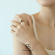 18K Gold Thin Band Black Signet Ring